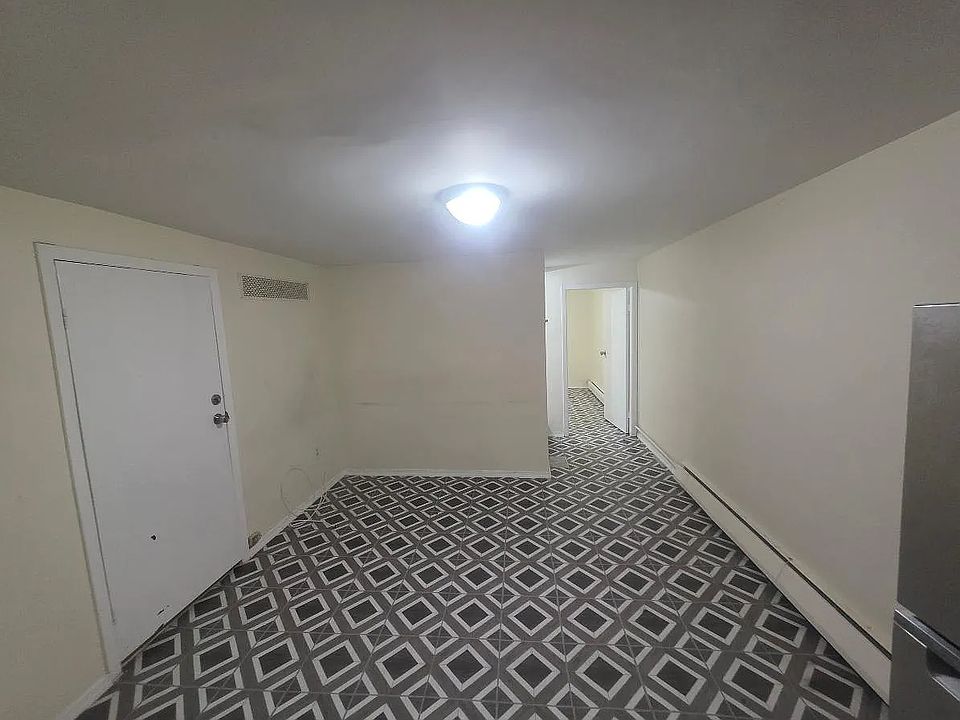 1st image of 1424 35th St