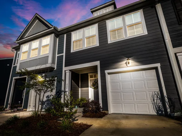 484 Trotters Ln, Moncks Corner, SC 29461