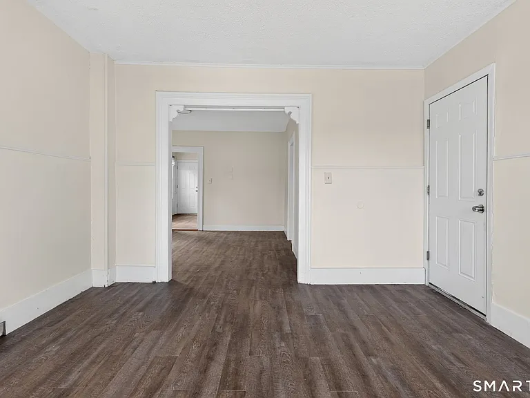 27 Beacon St #3 — Photo 2