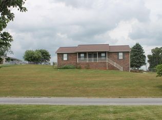 101 Fox Dr, Morristown, TN 37814