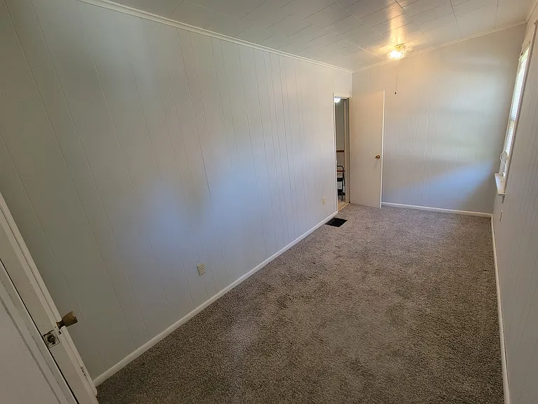 238 Forest Dr — Photo 6