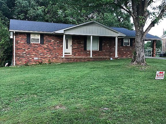 2nd image of 402 Walnut Dr