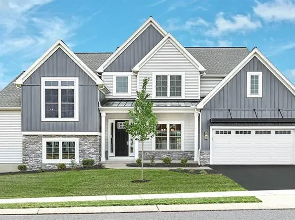 2094 N Autumn Chase Dr, Mechanicsburg, PA 17055