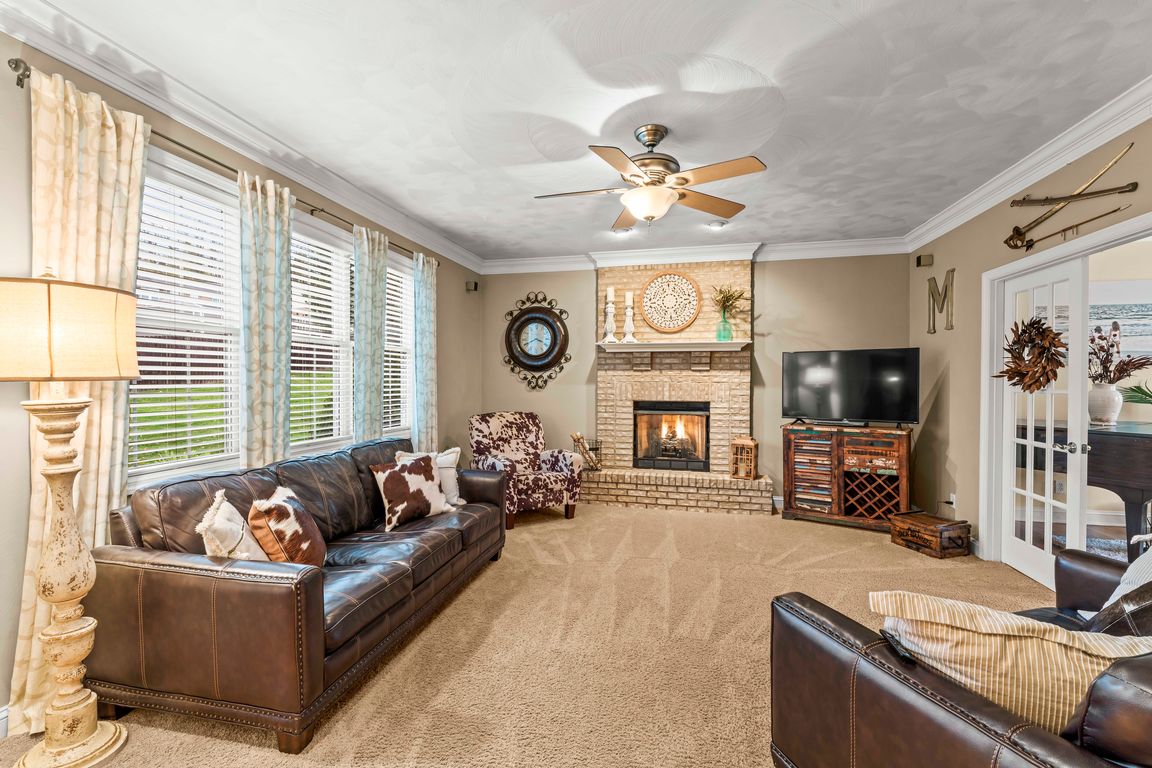 next background image