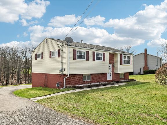 4th image of 1413 Lexington Dr