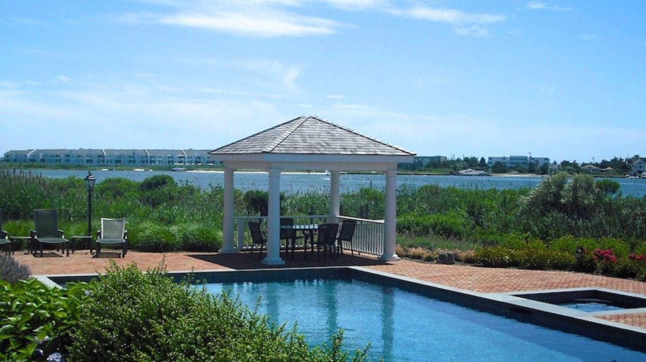  Gazebo