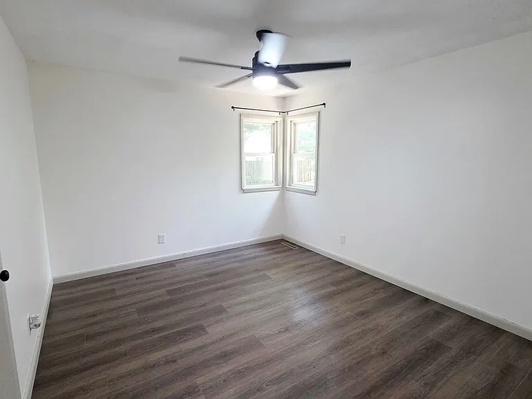 2028 S Fairway Ave — Photo 8
