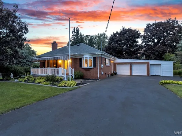 5551 Clinton St, Elma, NY 14059
