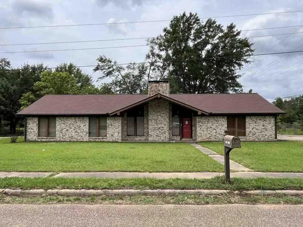 205 Rex Ave, Hooks, TX 75561