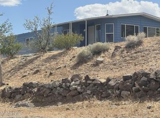 16 Clayton Ln, Dayton, NV 89403