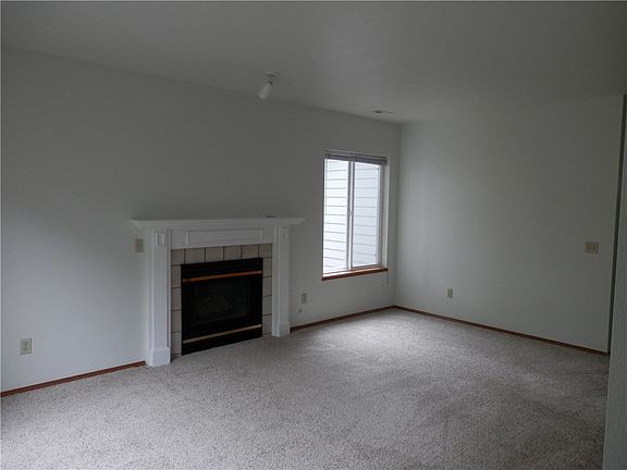 5th image of 2506 Silver Ln SW