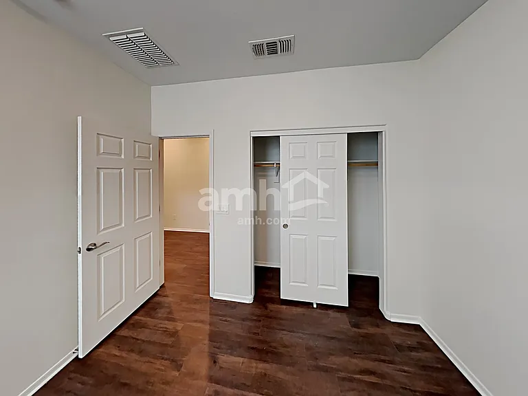 1688 E Primavera Way — Photo 18