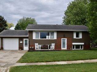 705 11th Ave, Sibley, IA 51249