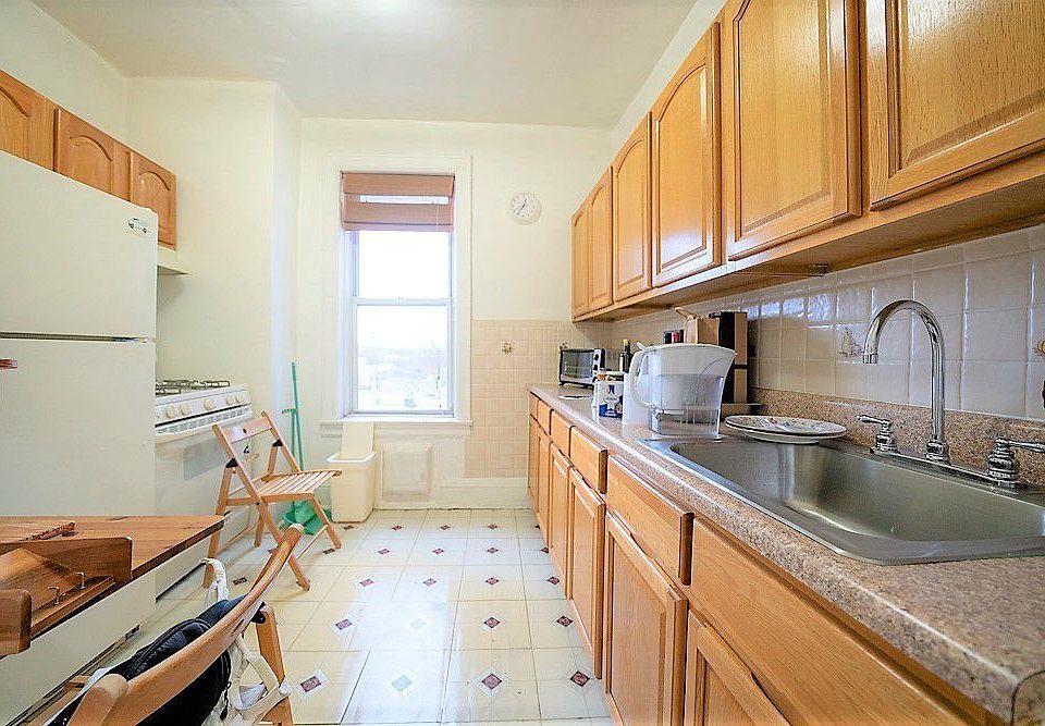1st image of 2819 23rd Ave APT 14