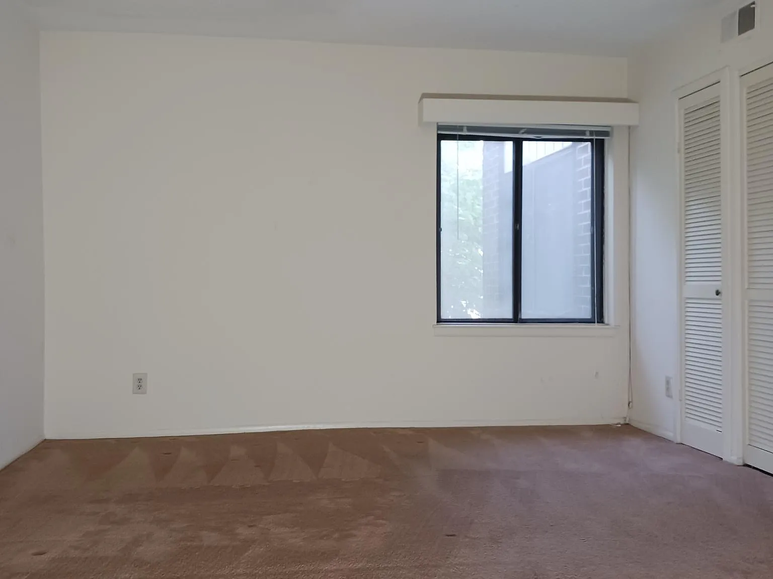 2 bed, 1052 sqft, $1,750 — Photo 1