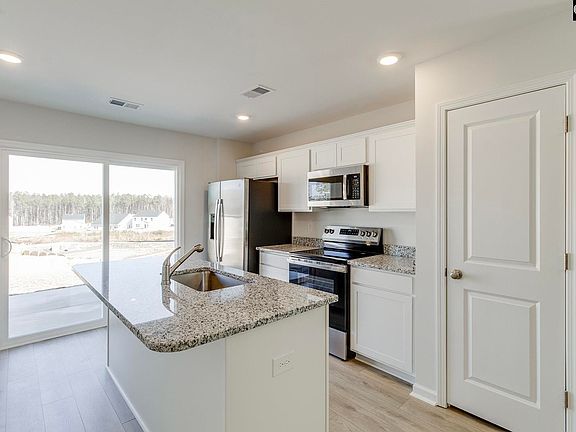 3rd image of 4030 Monetta Dr