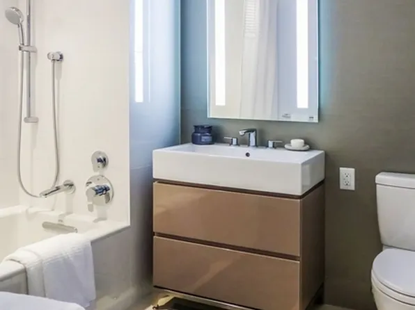 1065 Second Avenue image 4 of 24