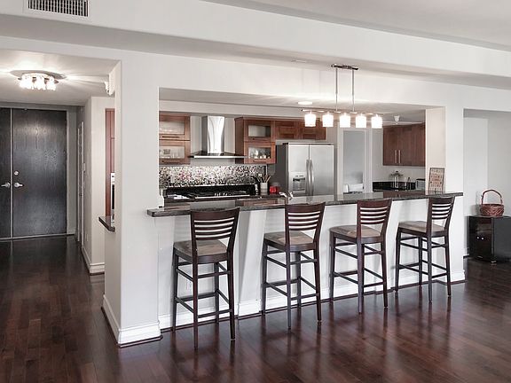 3rd image of 107 N Swall Dr APT 306