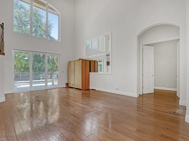 6464 Bellamalfi St — Photo 16