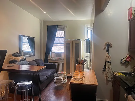 Rented by Oxford Property Group | media 1