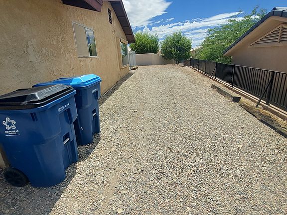 4th image of 3580 Tarpon Dr