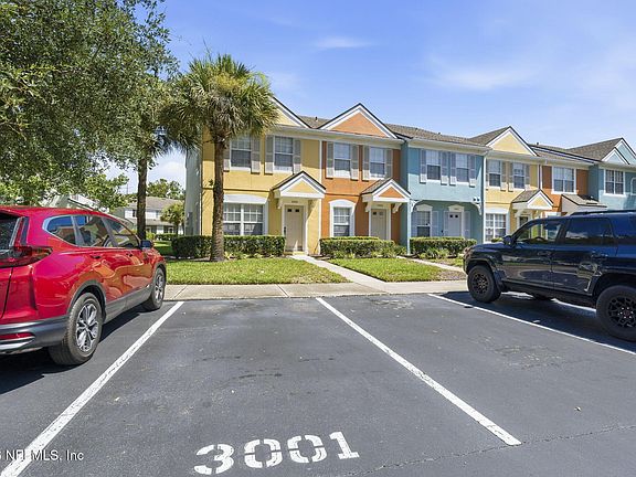 3rd image of 12311 KENSINGTON LAKES Drive #3001