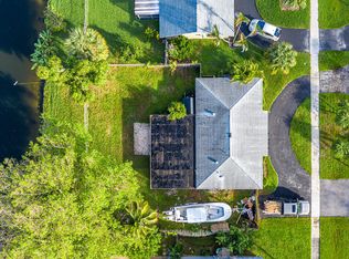 19473 Carolina Cir, Boca Raton, FL 33434