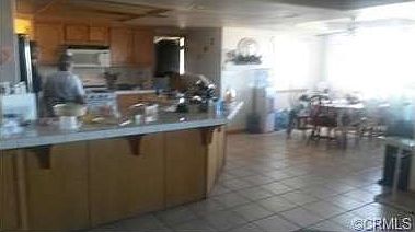 2nd image of 14154 Mission St