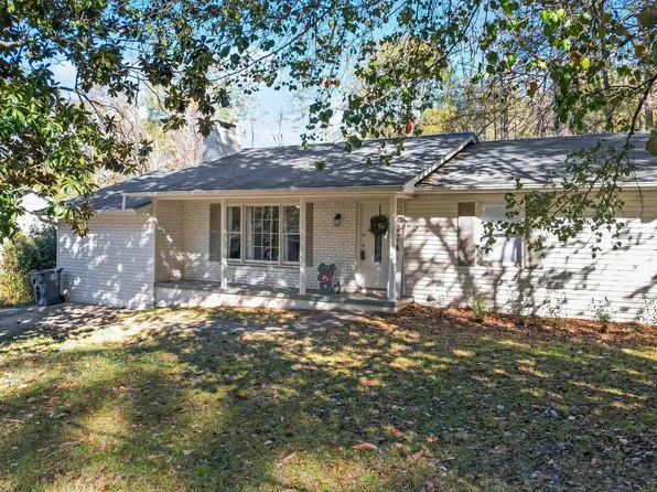 138 Valley Cir, Pinson, AL 35126