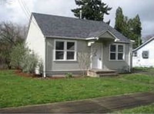 725 S 8th St, Cottage Grove, OR 97424