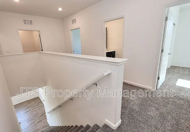 3217 Sunny Gate Ln — Photo 47