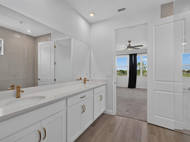 13621 SW Bally Dr — Photo 16