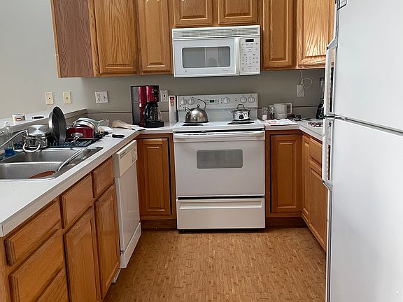4th image of 85A NW 33rd Pl #85A