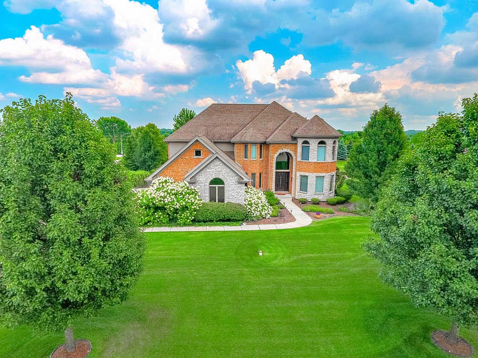 1st image of 17917 S Foxhound Ln