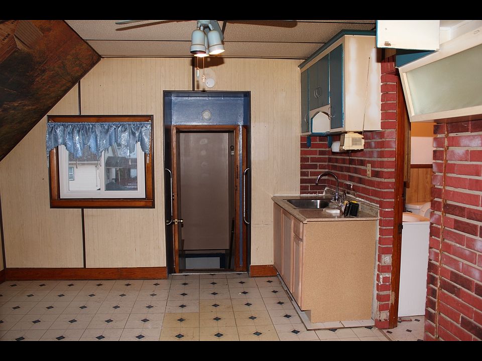 1st image of 1210 Walden Ave