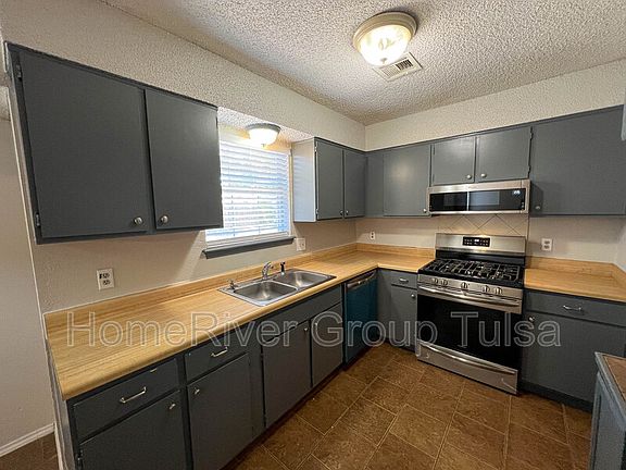4th image of 14994 S Yukon Ave