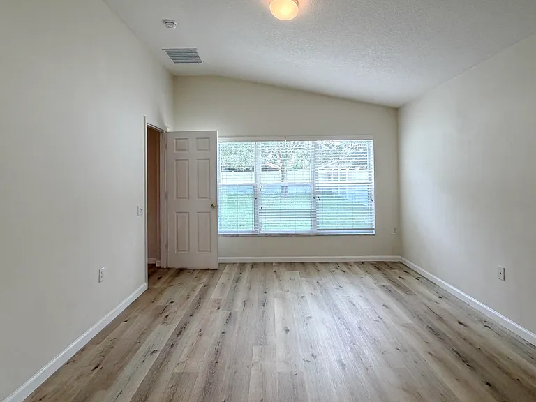 2021 Crossvine Ln — Photo 10