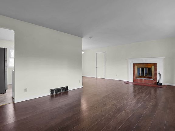 5th image of 866 Havendale Dr