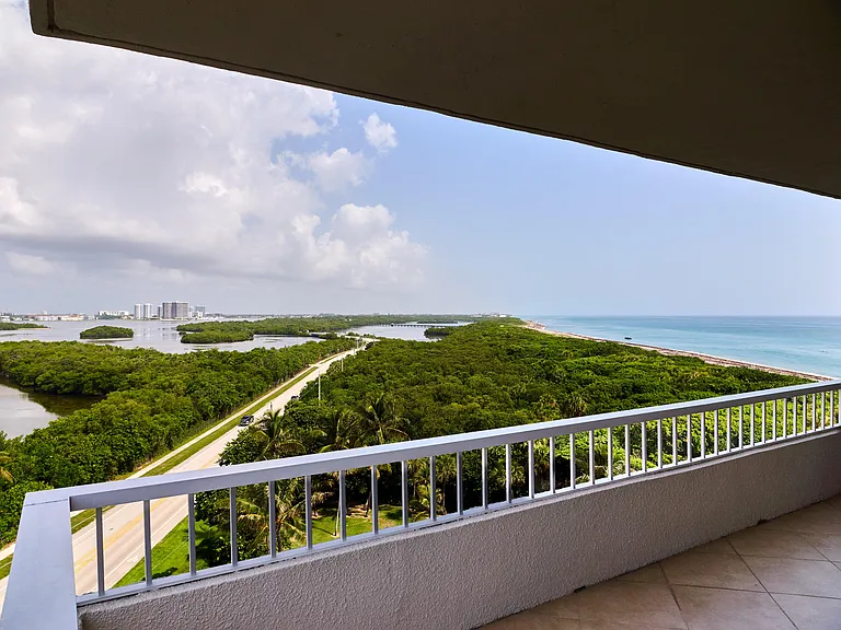 5550 N Ocean Dr #9D — Photo 12