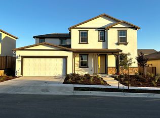 2051 Rosemary Dr, Hollister, CA 95023