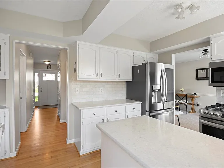 14360 Kerner Dr — Photo 8