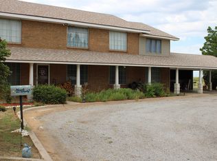 621 W Broadway St, Vici, OK 73859