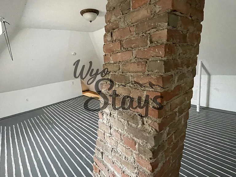 625 Lewis St #B — Photo 3