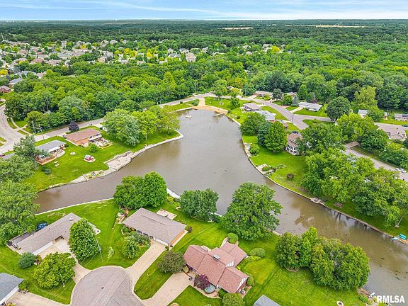 3rd image of 129 Northshore Dr