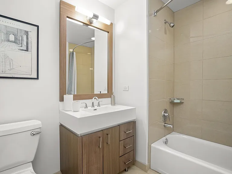 301 E North Water St #4800 — Photo 11