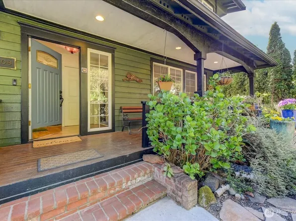 17508 32nd Avenue NE, Lake Forest Park, WA 98155