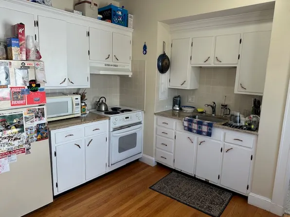 294-298 Massachusetts Ave, Arlington, MA 02474