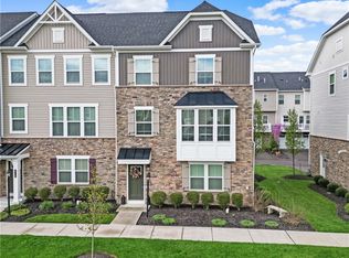 616 Amarth Ln, Cranberry Township, PA