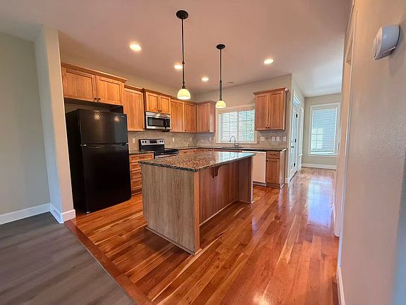 4th image of 3913 NW 148th Pl #3913
