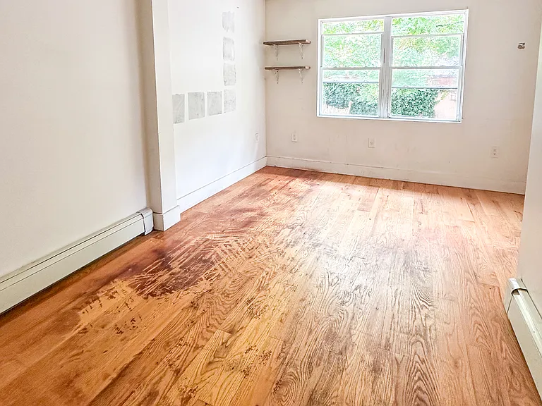 494 Hart St #1 — Photo 8